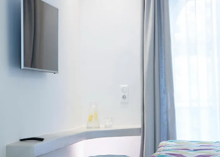 Odyssey 2* Áyios Nikítas